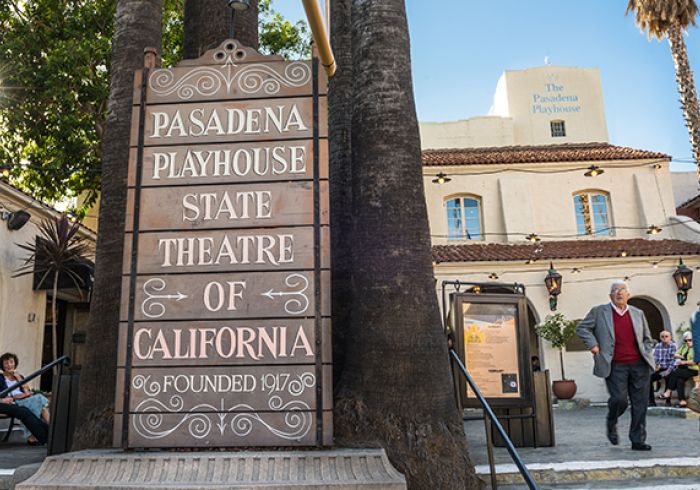 pasadena playhouse entry sign